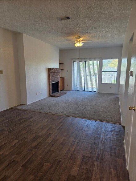 More Photos Of 2421 W Slaughter Ln, Austin Multifamily For Sale