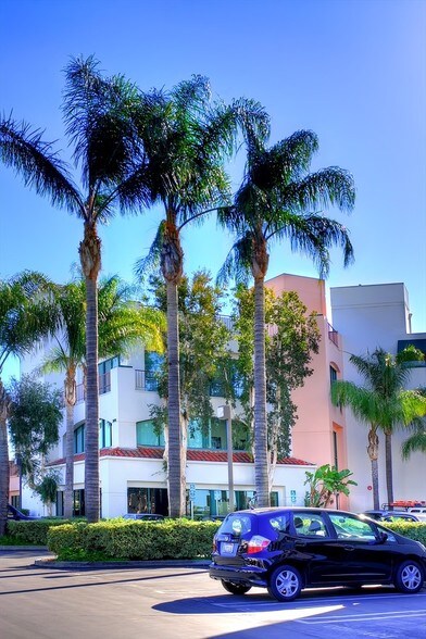 More Photos Of 3695 Alamo St, Simi Valley Medical For Lease