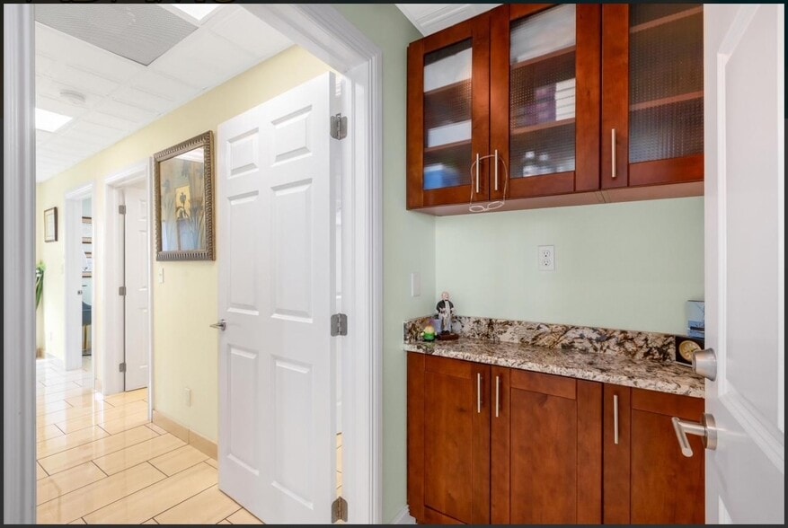 More Photos Of 3140 Northside Dr, Key West Medical For Sale