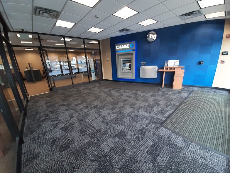 More Photos Of 365 Spotswood Englishtown Rd, Monroe Township Storefront Retail Office For Lease