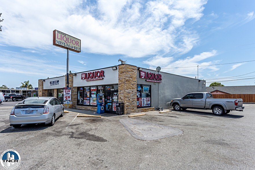 More Photos Of 14016-14020 Lambert Rd, Whittier Storefront For Lease