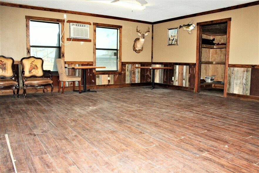 More Photos Of 502 Elm, Tilden Restaurant For Sale