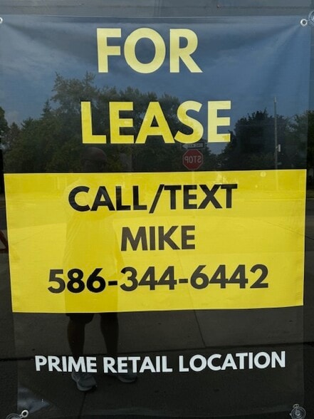 More Photos Of 19294 Kelly Rd, Harper Woods Freestanding For Lease