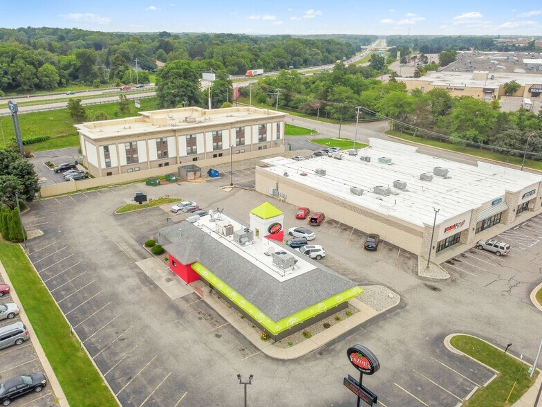 More Photos Of 5445 Beckley Rd, Battle Creek Restaurant For Lease