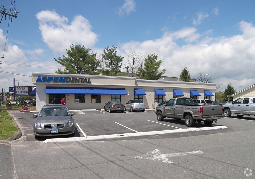 More Photos Of 1356 Boston Rd, Springfield Fast Food For Sale