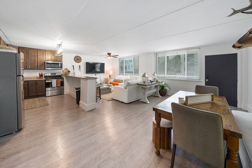 More Photos Of 480 Santa Rosa Blvd, Fort Walton Beach Apartments For Sale