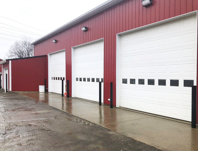 More Photos Of 70 Grimes Rd, Claysville Warehouse For Lease