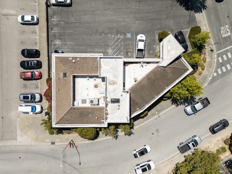 More Photos Of 47 Penny Ln, Watsonville Medical For Sale
