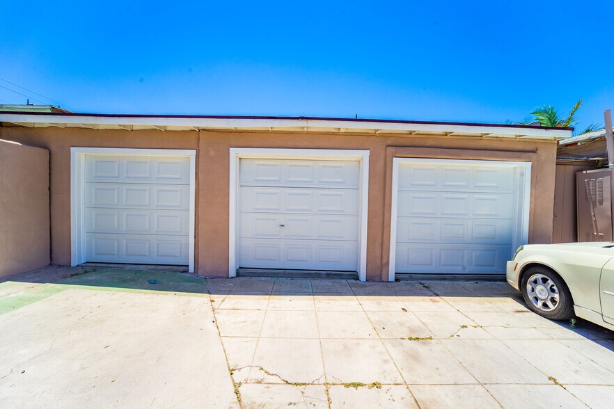 More Photos Of 4451 Dwight St, San Diego Apartments For Sale