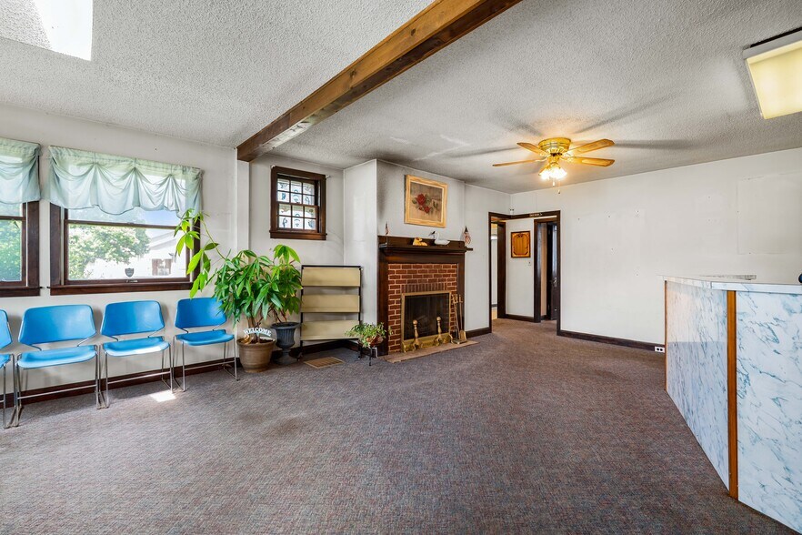 More Photos Of 401 E Pulaski Hwy, Elkton Medical For Sale