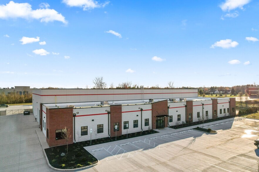 More Photos Of 4889 Alliance Dr, Mason Distribution For Sale