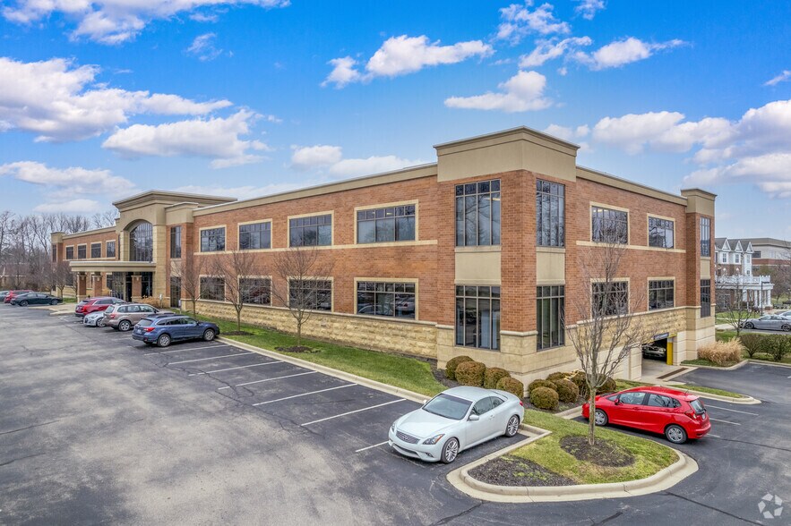 More Photos Of 8250 Kenwood Crossing Way, Cincinnati Medical For Lease