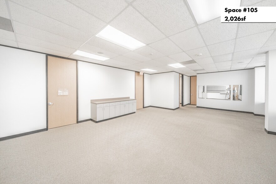 More Photos Of 1880 S Dairy Ashford Rd, Houston Office Residential For Lease