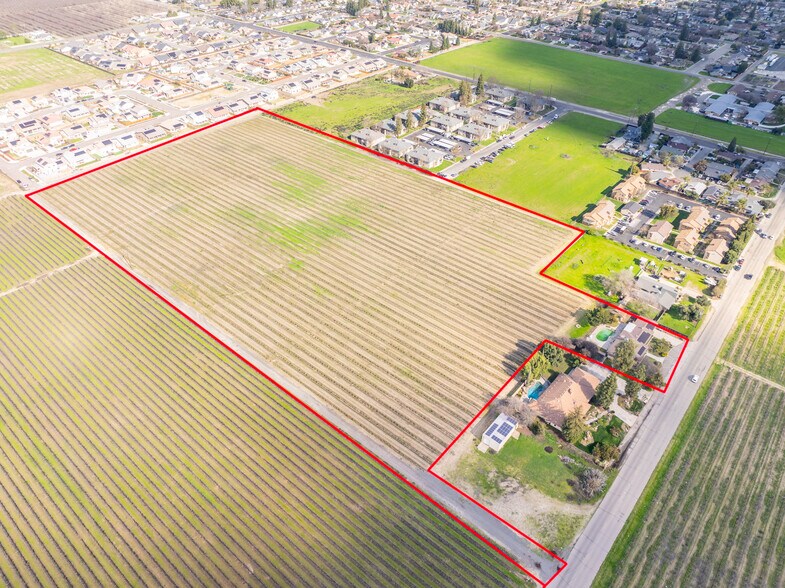 Primary Photo Of 12812 E Stroud Ave, Kingsburg Land For Sale