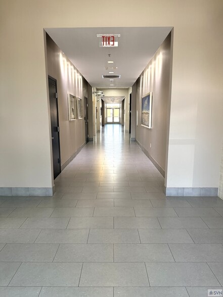 More Photos Of 200 Stephenson Ave, Savannah Office For Lease