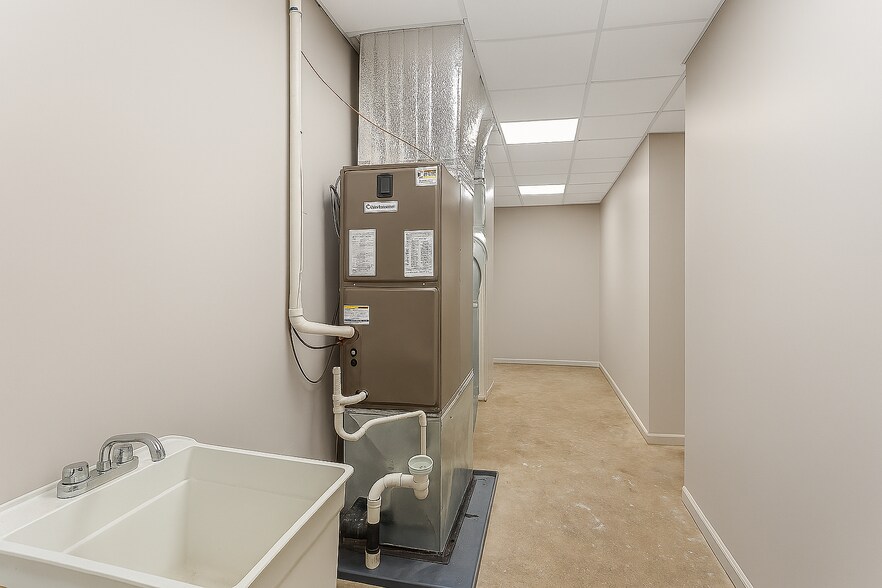 More Photos Of 221 Osage Ln, Waynesboro Medical For Lease