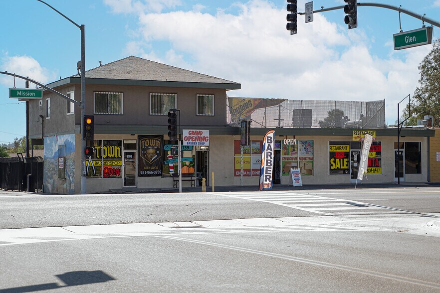 Primary Photo Of 9106-9110 Mission Blvd, Riverside Storefront Retail Residential For Sale