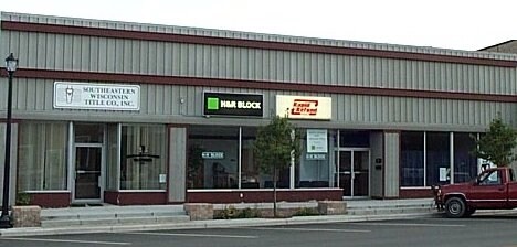 More Photos Of 21 E Walworth St, Elkhorn Storefront Retail Office For Sale
