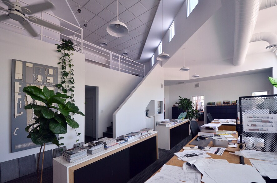 More Photos Of 1730 E Northern Ave, Phoenix Office For Lease