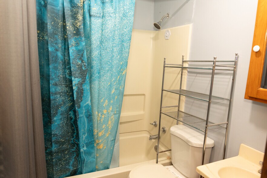 More Photos Of 125 E Main St, Titusville Apartments For Sale