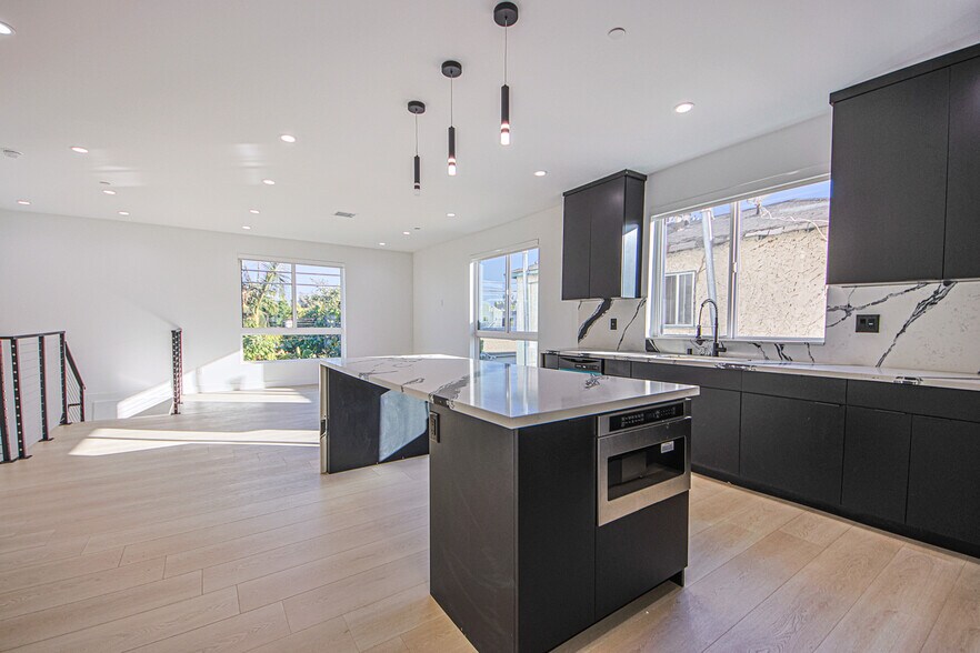 More Photos Of 2200 Thurman Ave, Los Angeles Multifamily For Sale