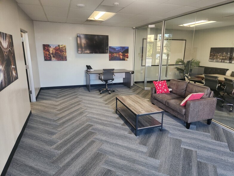 More Photos Of 1909 16th St, Bakersfield Office For Lease