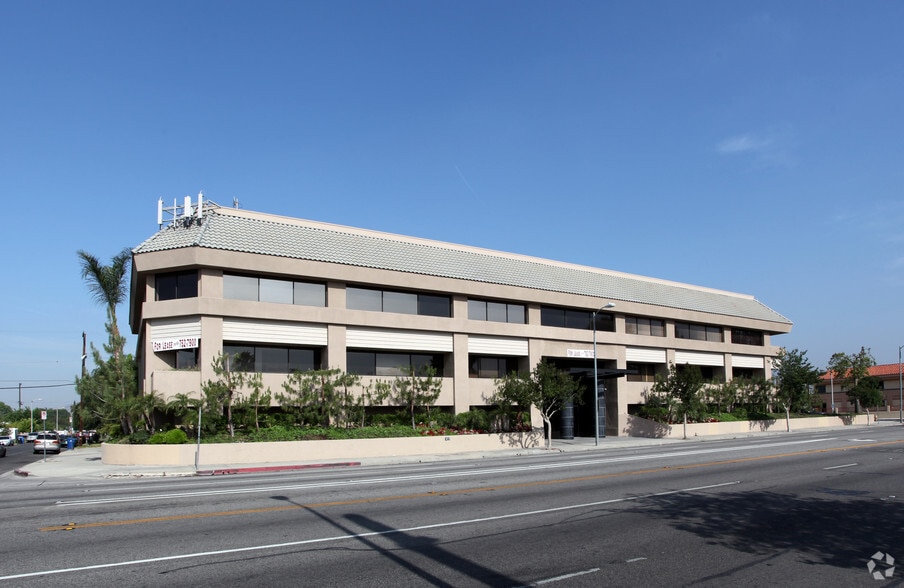 More Photos Of 7301 Topanga Canyon Blvd, Canoga Park Office For Lease