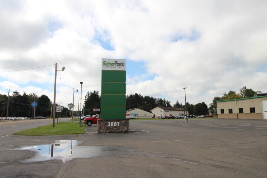 More Photos Of 3861-3870 West Rd, Cortland Auto Dealership For Sale