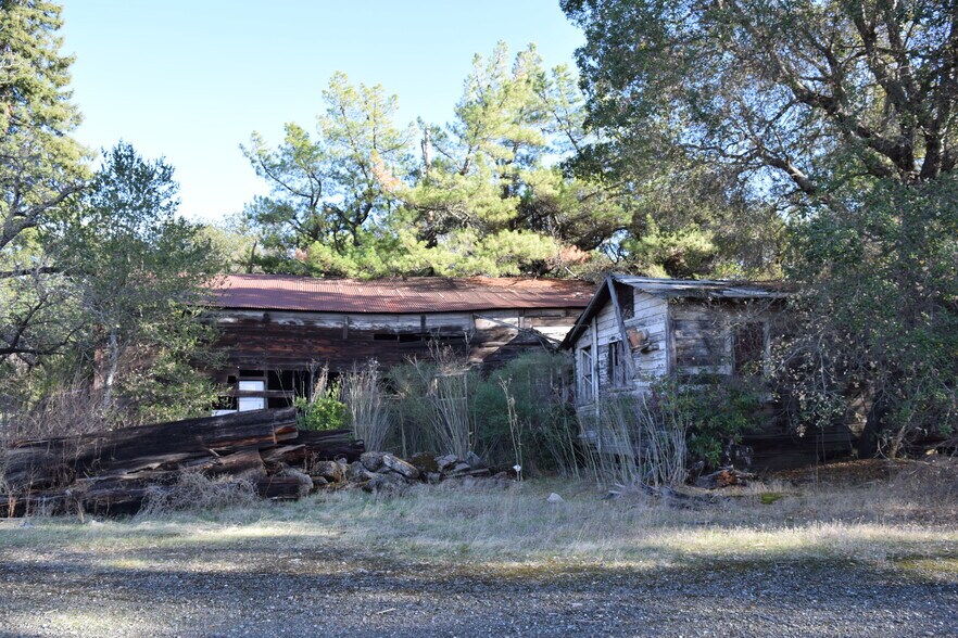 More Photos Of 31795 McCray Rd, Cloverdale Land For Sale