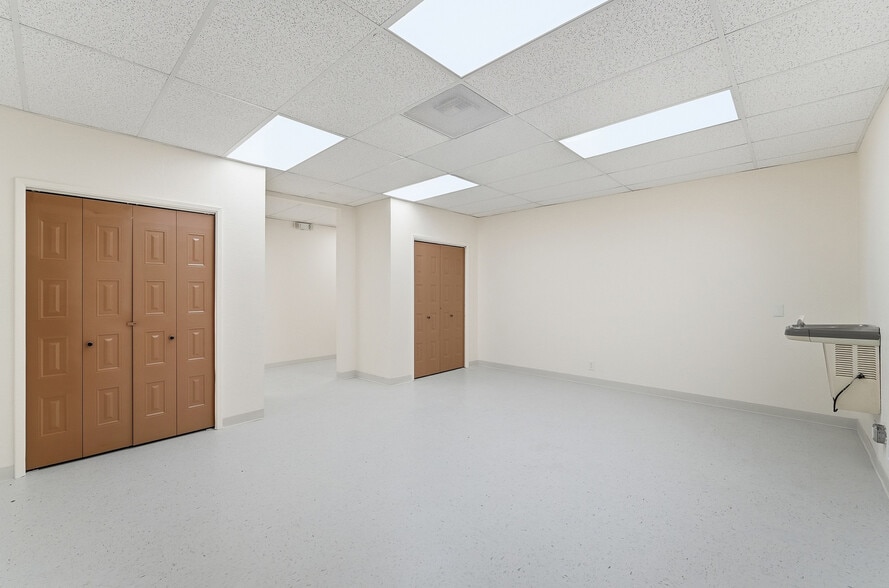 More Photos Of 6006 N El Dorado St, Stockton Office For Sale