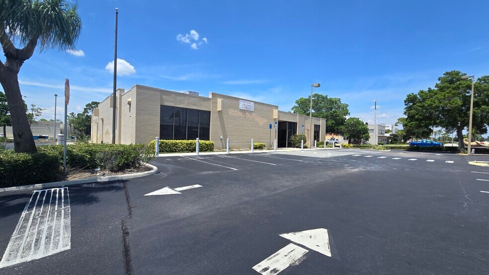 Primary Photo Of 8181 54th Ave N, Saint Petersburg Office For Sale