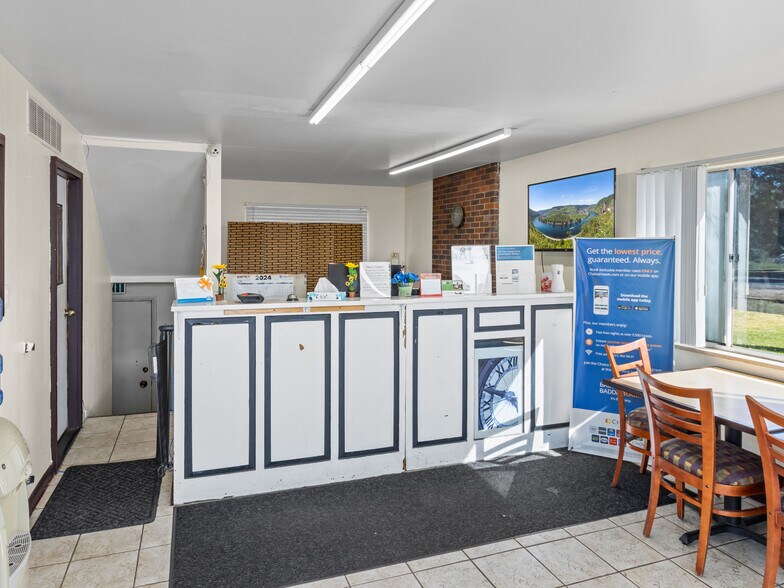 More Photos Of 1208 N Colorado Ave, Brush Hotel For Sale