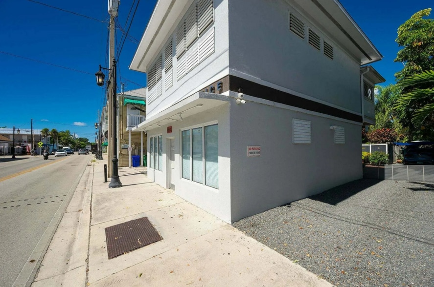 More Photos Of 1011 Truman Ave, Key West Apartments For Sale