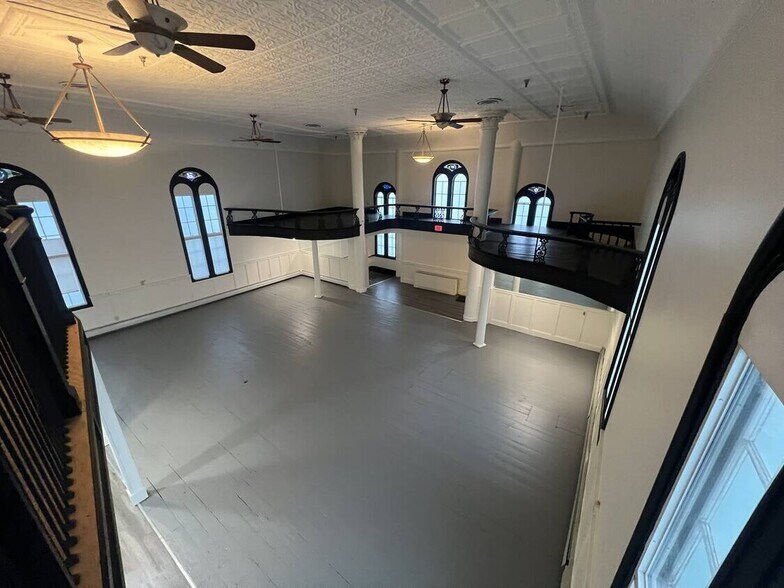 More Photos Of 45 Pearl St, Portsmouth Office For Sale