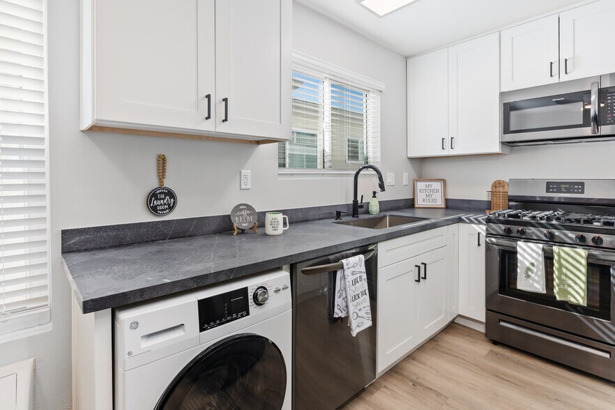 More Photos Of 4424 Mississippi St, San Diego Apartments For Sale