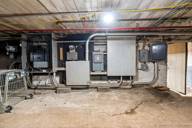 More Photos Of 19-29 Lafayette St, Hartford Distribution For Sale