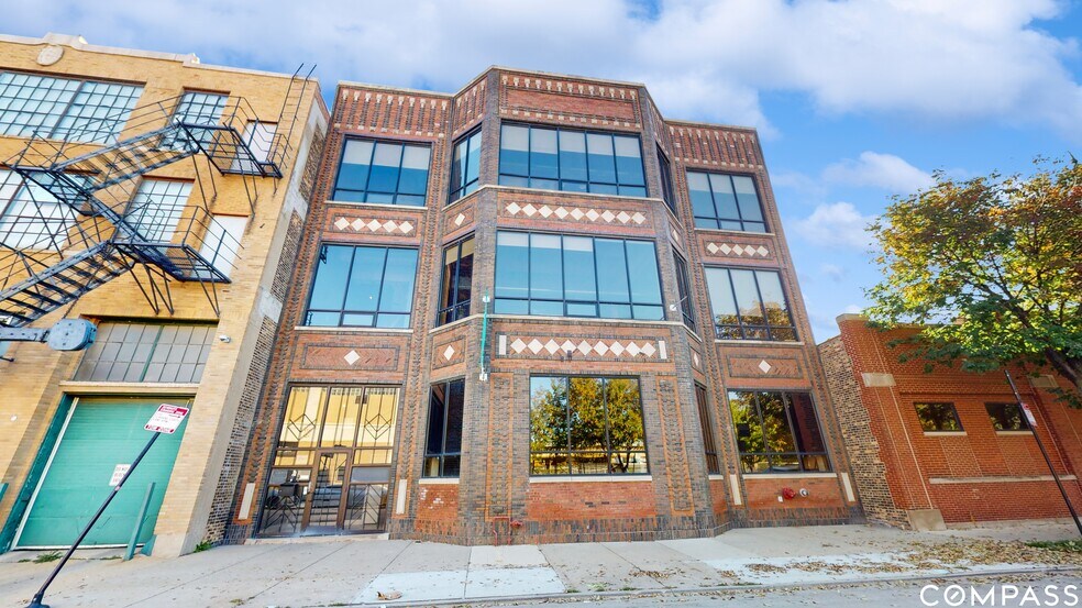 More Photos Of 2241 S Wabash Ave, Chicago Loft Creative Space For Sale