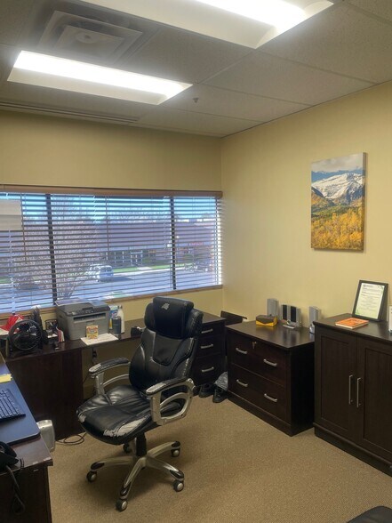 More Photos Of 476 Heritage Park Blvd, Layton Office For Lease