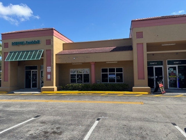 More Photos Of 12393-12399 Pembroke Rd, Pembroke Pines Unknown For Lease