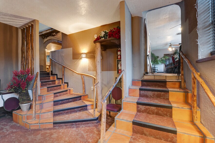 More Photos Of 8032 4th St NW, Albuquerque Restaurant For Sale