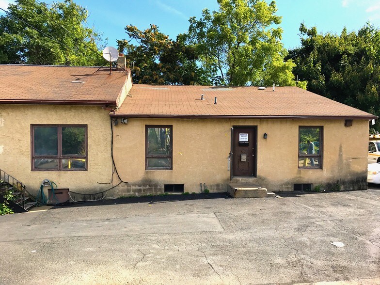 More Photos Of 70 Tracey Rd, Huntingdon Valley Warehouse For Sale