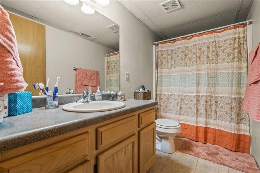 More Photos Of 15 Pivot Rock Rd, Eureka Springs Apartments For Sale