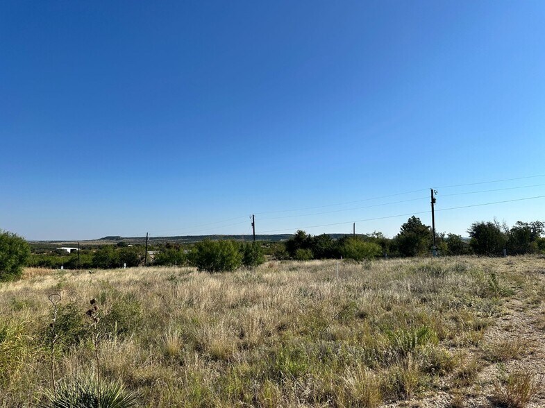 More Photos Of 800 County Road 214, Sweetwater Land For Lease