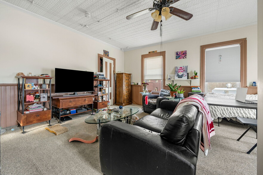 More Photos Of 7-17 School St, Merrimac Apartments For Sale