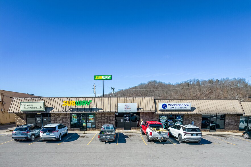 More Photos Of 309-419 KY-321, Paintsville General Retail For Lease