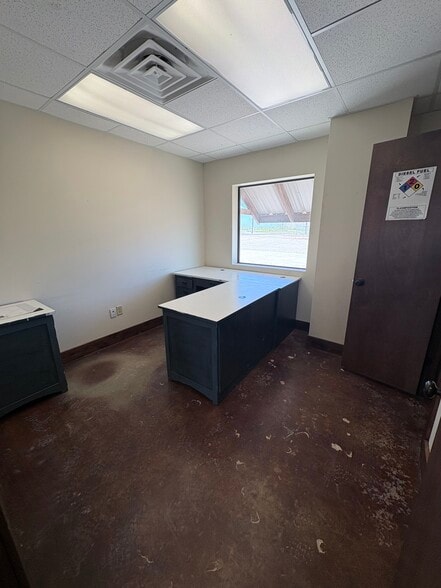 More Photos Of 12301 W County Road 100, Midland Industrial For Lease