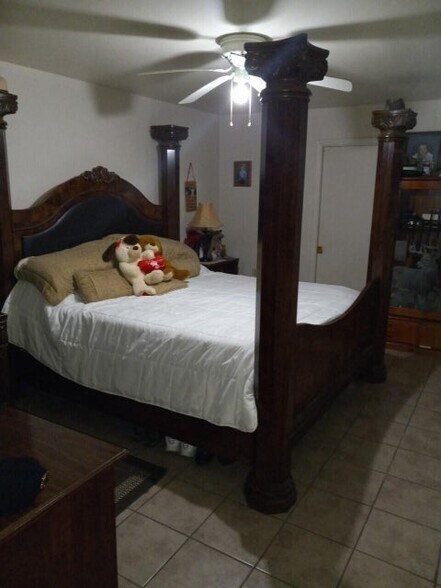 More Photos Of 1801 S 5th St, Leesville Hotel For Sale