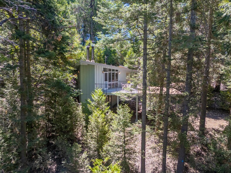 More Photos Of 32753 Birch Hill Rd, Palomar Mountain Freestanding For Sale
