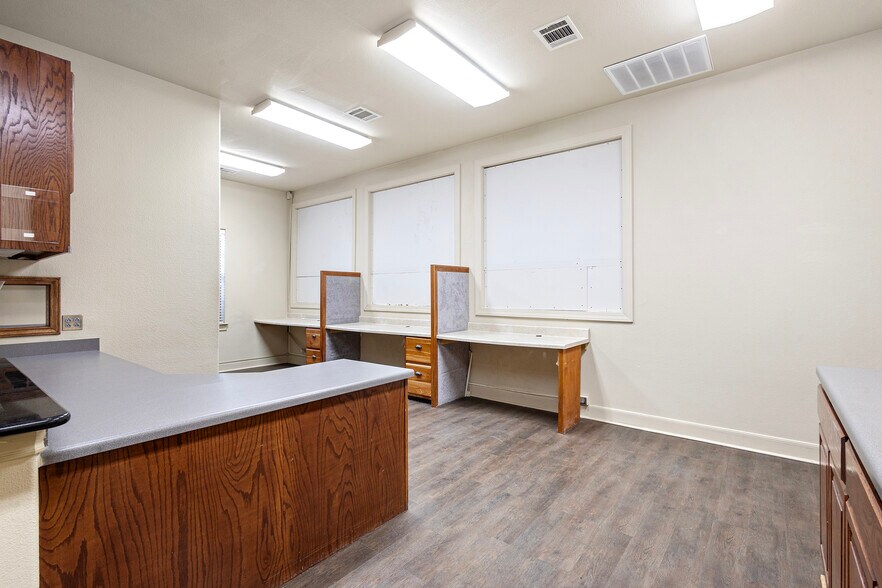 More Photos Of 9480-3 Huebner Rd, San Antonio Medical For Lease