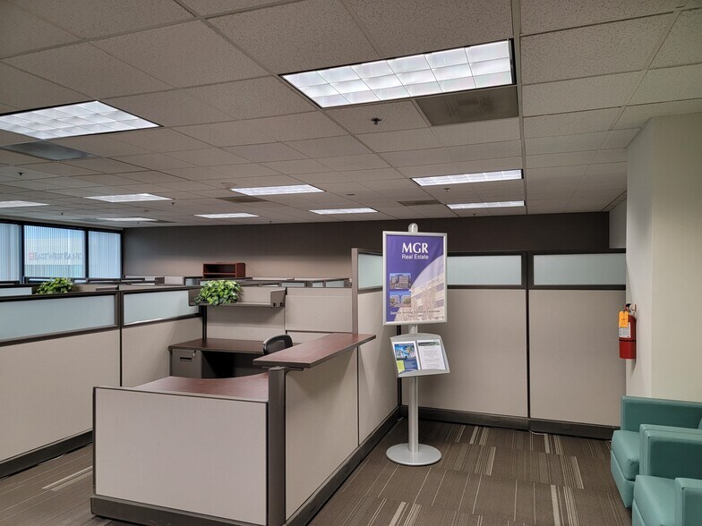 More Photos Of 3281 E Guasti Rd, Ontario Unknown For Lease